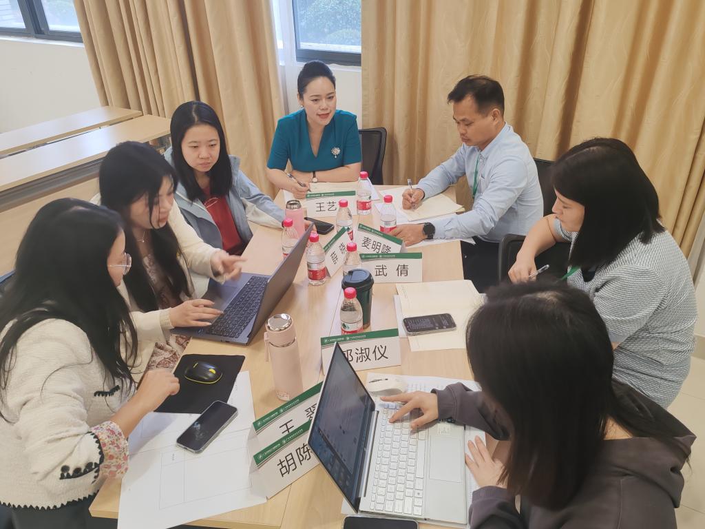 拔節(jié)生長 擷光而行——學(xué)校2024年中青年干部培訓(xùn)班圓滿結(jié)業(yè) 實(shí)踐教學(xué)平臺展實(shí)效