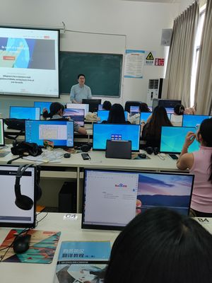 外國語學(xué)院商務(wù)英語專業(yè)實(shí)踐周 搭建產(chǎn)教融合新平臺，行業(yè)導(dǎo)師助力實(shí)踐教學(xué)