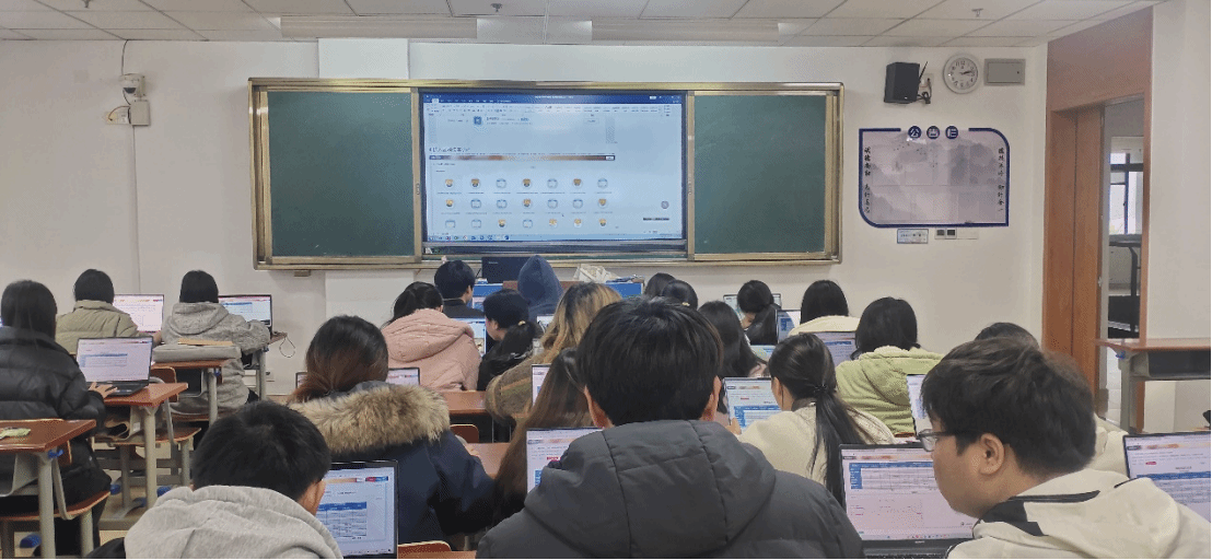 產(chǎn)教融合，數(shù)智賦能——江蘇旅游職業(yè)學(xué)院經(jīng)濟(jì)管理學(xué)院開(kāi)展專業(yè)實(shí)踐教學(xué)周系列活動(dòng)之實(shí)踐教學(xué)平臺(tái)深度探索